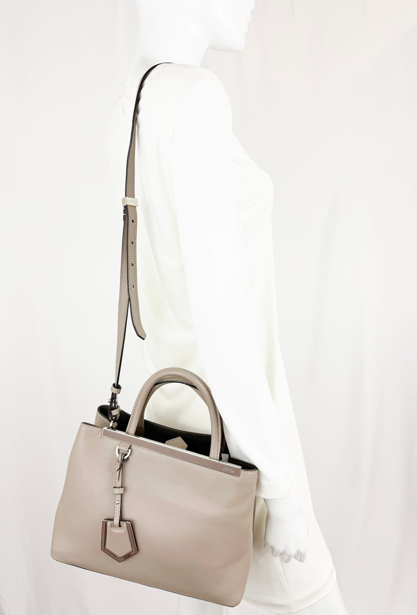 Fendi 2 Jours Petite Handbag – KMK Luxury Consignment