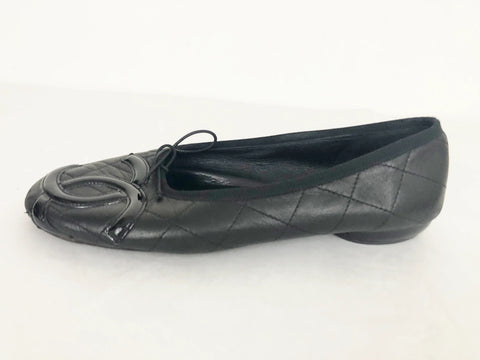 Chanel Quilted Cc Ballet Flats Size 38 It (8 Us)