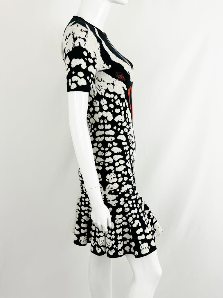 Alexander McQueen Knit Dress Size S KMK Luxury Consignment Alexander McQueen Knit Dress Size S KMK Luxury Consignment