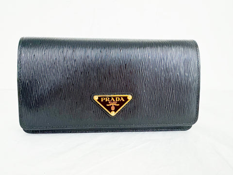 NEW Prada Vitello Move Wallet on Chain