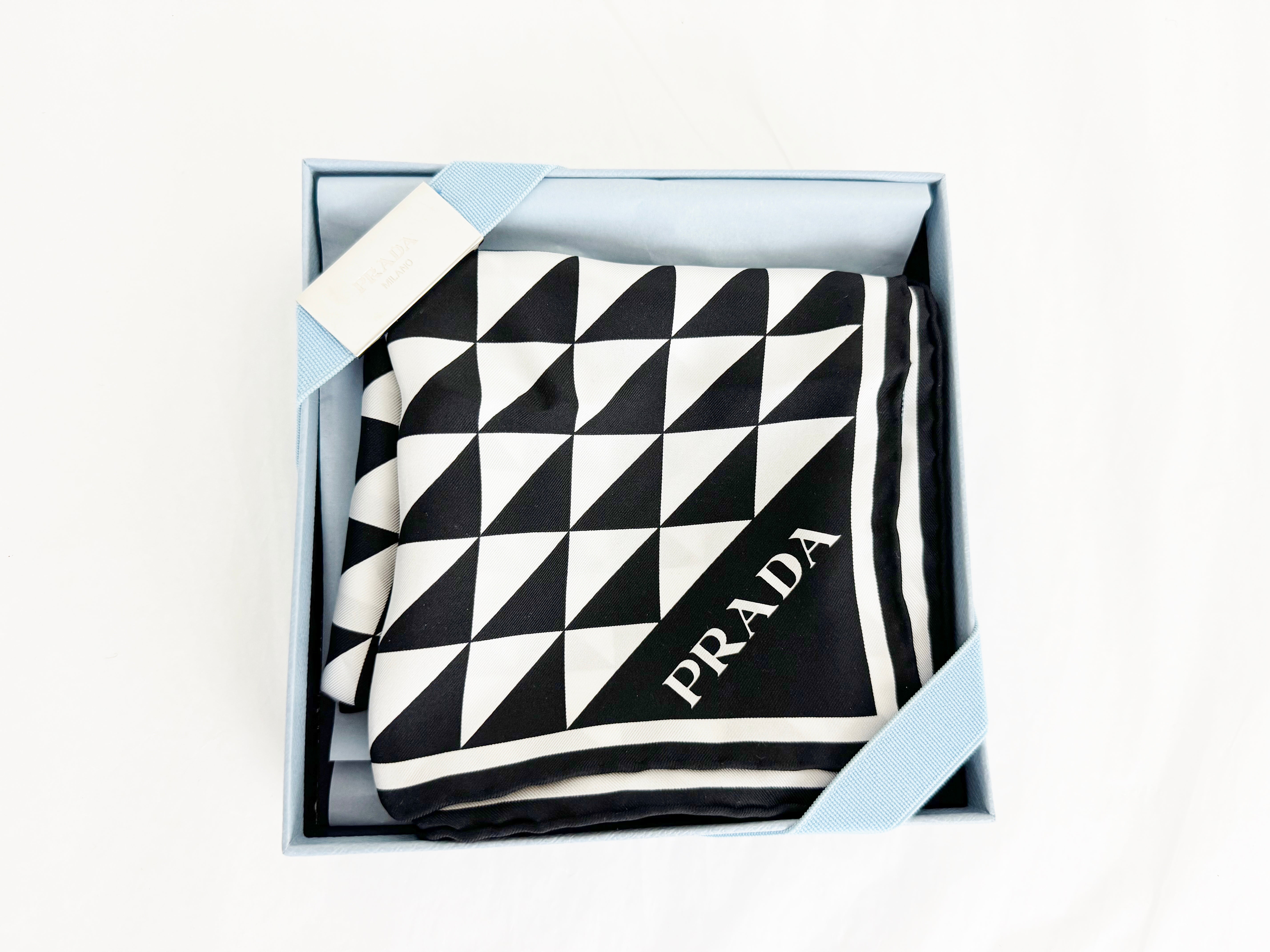 スカーフ PRADA Silk scarf Prada Scarf Yellow Black Silk Triangle Logo Women