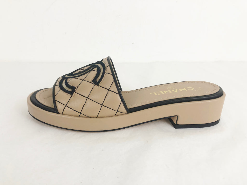 NEW Chanel Tweed Mules Size 7.5 – KMK Luxury Consignment