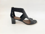 Donald Pliner T-Strap Sandal Size 8.5