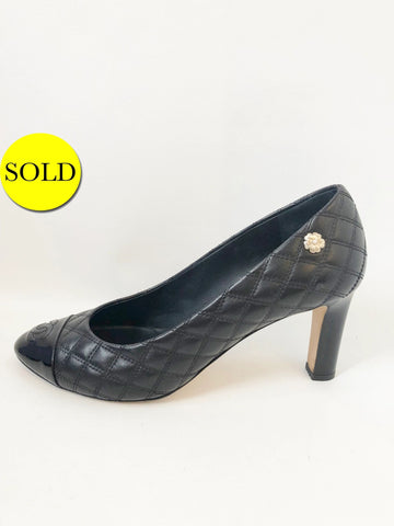 Chanel Quilted Cap-Toe Pump Size 39 It (9 Us)