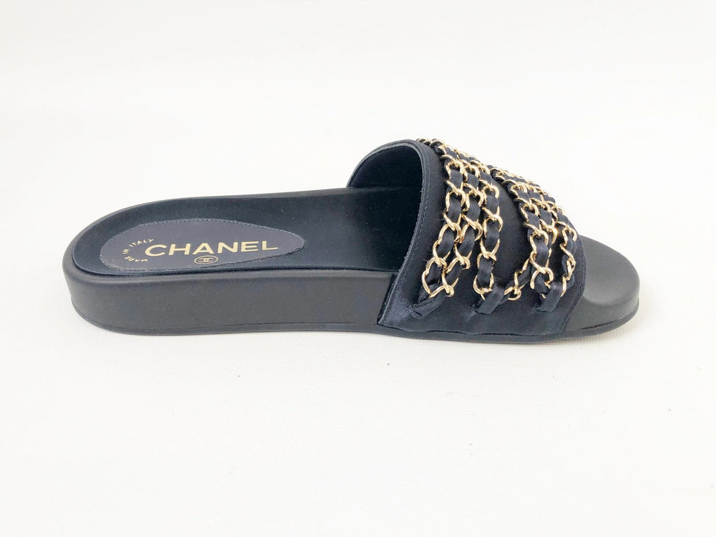 NEW Chanel Chain-Link Accent Slides Size 37 It (7 Us) – KMK Luxury  Consignment