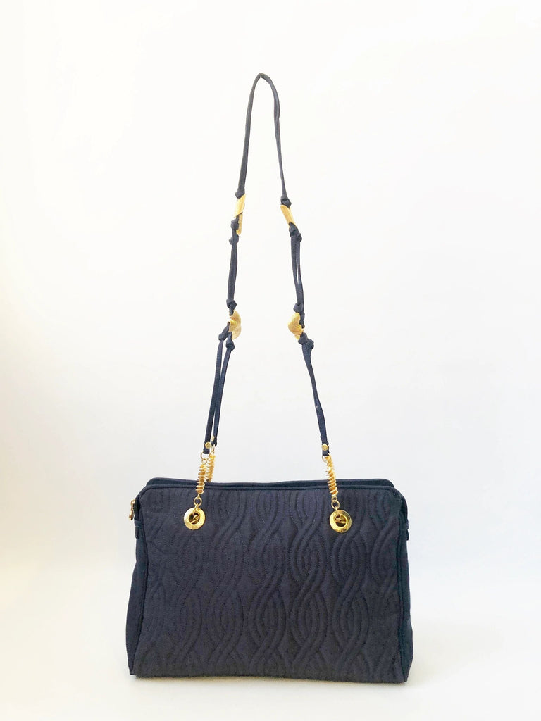 FENDI バッグ　vintage Authentic Fendi Vintage Black Large Oyster Zucca Shoulder