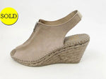 NEW André Assous Wedge Size 9
