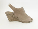 NEW André Assous Wedge Size 9