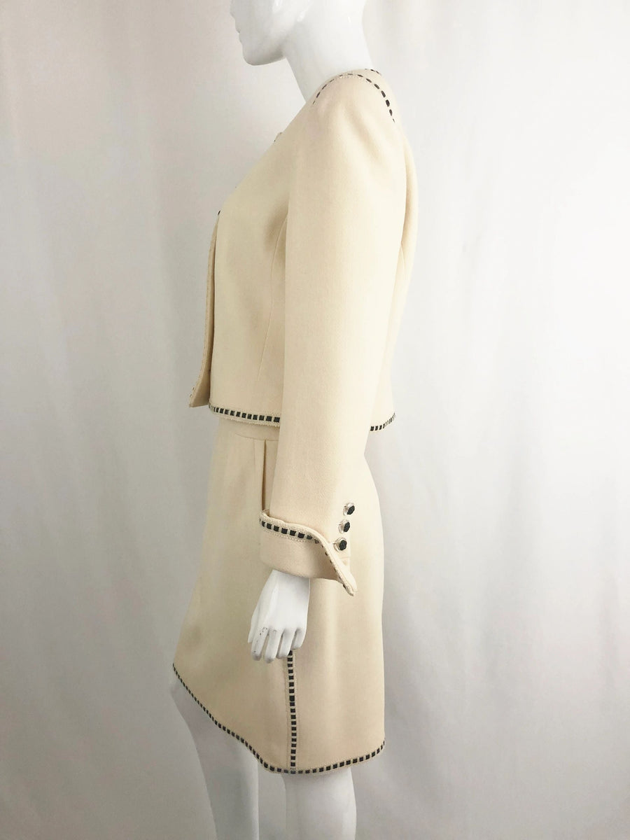 Chanel 1994 Fall fray-detailed skirt suit #38 – AMORE Vintage Tokyo