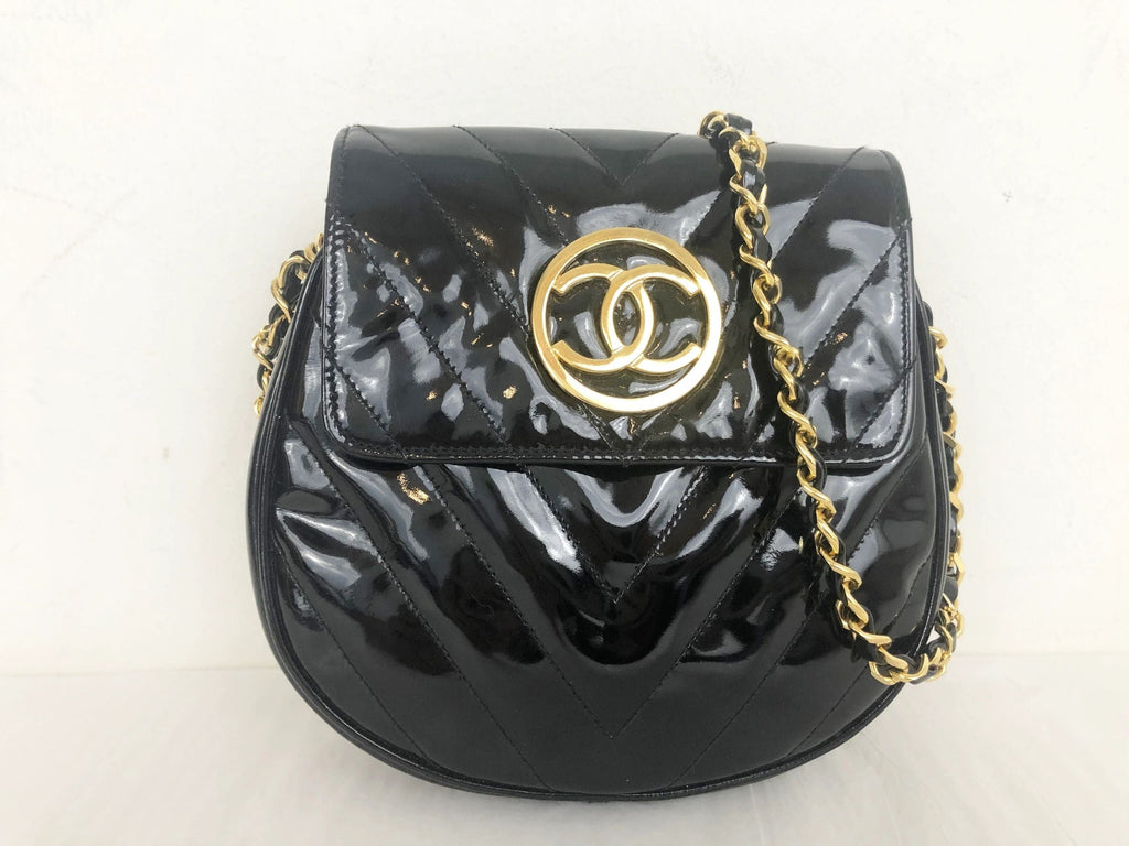 chanel vintage bag black shoulder