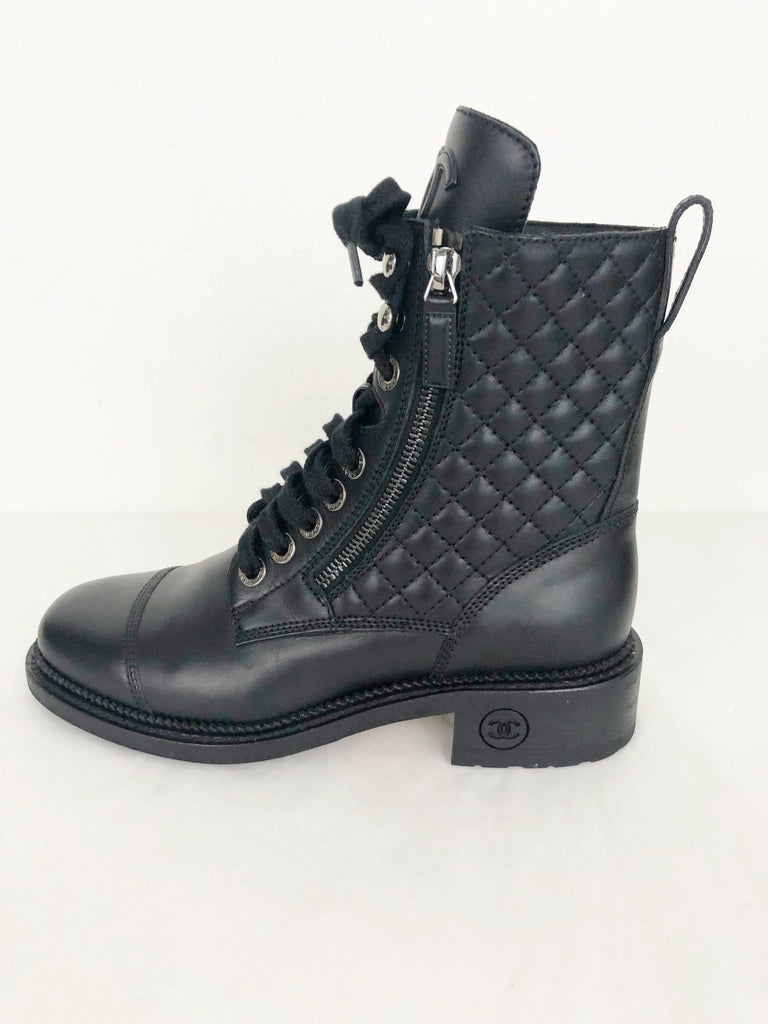 NEW Chanel Quilted Cc Logo Combat Boots Size 37 It (7 Us