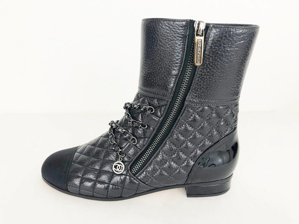 NEW Chanel Quilted Cap-Toe Ankle Boots Size 37 It (7 Us) – KMK Luxury  Consignment