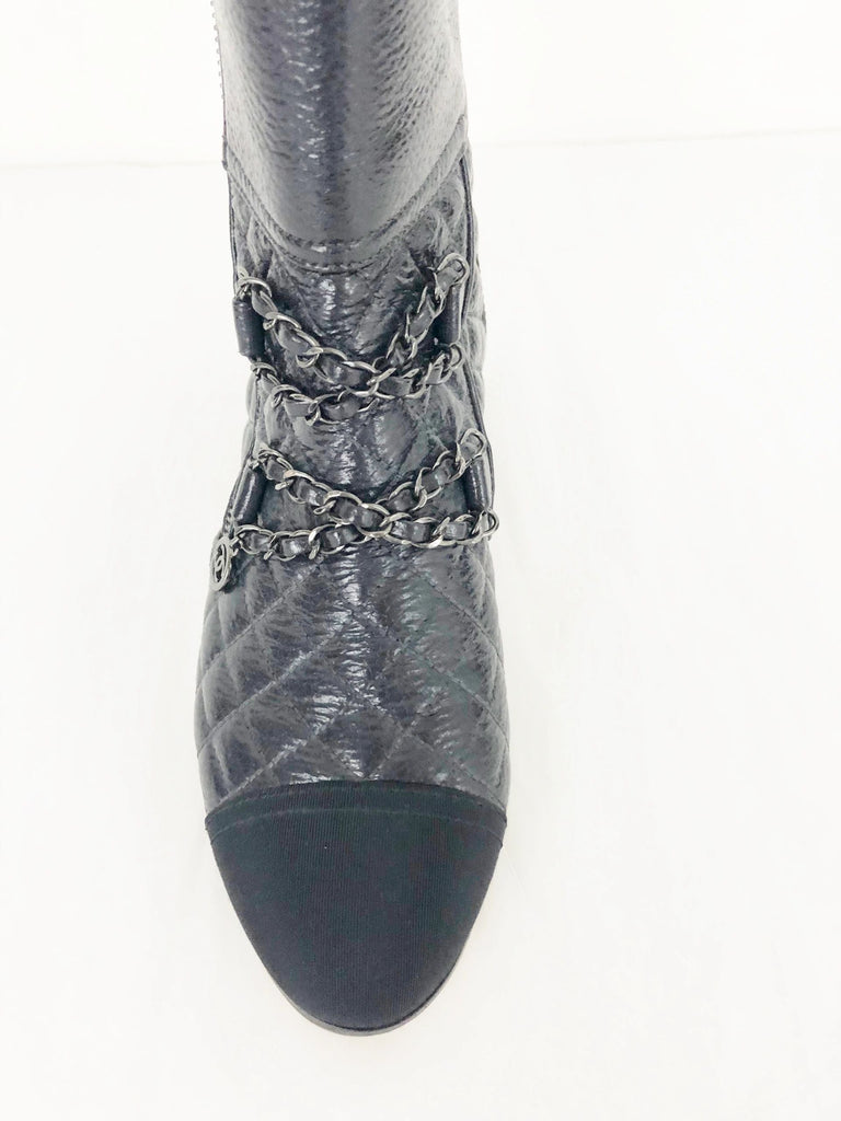 NEW Chanel Quilted Cap-Toe Ankle Boots Size 7 – KMK Luxury Consignment