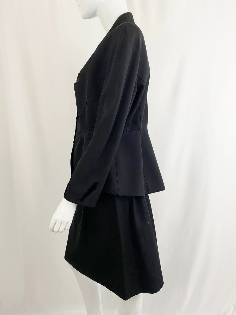 Thierry Mugler Skirt Suit Size 12 – KMK Luxury Consignment Thierry Mugler Skirt Suit Size 12 – KMK Luxury Consignment